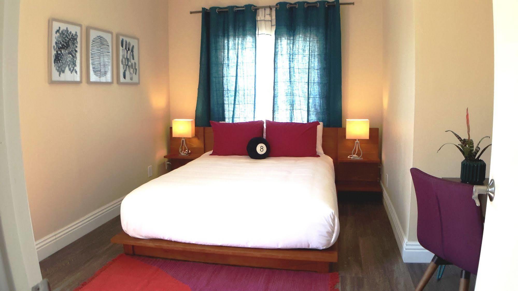 Kasa Gaslamp Quarter Hotel